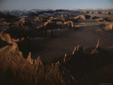 Aerial View of the Rock Formations That Dot Monument Valley Fotografisk tryk af Paul Chesley Aerial View of the Rock Formations That Dot Monument Valley Fotografisk tryk af Paul Chesley