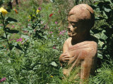 Monk statue in garden in Sutter Creek, Califoria. Lámina fotográfica Monk statue in garden in Sutter Creek, Califoria. Lámina fotográfica