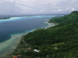 Shoreline of Bora Bora as Seen from a Helicopter Photographie