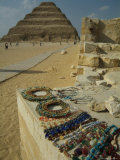 Necklaces Sold Near the Step Pyramid of Djoser Lámina fotográfica
