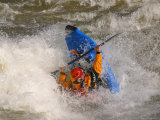 A Whitewater Kayaker Getting Vertical Doing Rodeo Moves Photographie