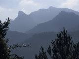 Fog Rolls Over the Pyrenees Mountains, Pyrenees Mountains, Spain, Europe Photographie