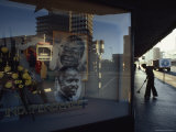 Portraits of Robert Mugabe and Canaan Banana in a Window Display, Salisbury, Zimbabwe Photographie