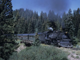 A Steam Engine Chugs Through a Mountain Pass in the Rockies, Cumbres Pass, Colorado Lámina fotográfica A Steam Engine Chugs Through a Mountain Pass in the Rockies, Cumbres Pass, Colorado Lámina fotográfica