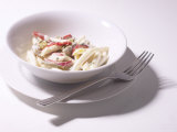 Fork Beside Bowl of Pasta Lámina fotográfica Fork Beside Bowl of Pasta Lámina fotográfica