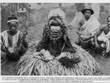 Witchdoctor of Southern Africa Encountered by the American Traveller William Seabrook Lámina fotográfica Witchdoctor of Southern Africa Encountered by the American Traveller William Seabrook Lámina fotográfica
