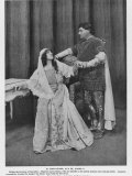 Il Trovatore Act 3 Scene 2 in the Fortress of Castellor Manrico and Leonora are Alone at Last Lámina fotográfica Il Trovatore Act 3 Scene 2 in the Fortress of Castellor Manrico and Leonora are Alone at Last Lámina fotográfica