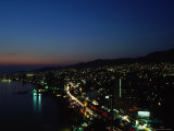 Hotels and the Beach on the Bay, Guerrero Photographie par Angelo Cavalli