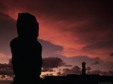 Moai At Ahu Tongariki, île de Pâques, Chili Photographie par Angelo Cavalli