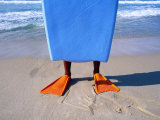 Orange Flippers, Recreio Beach, Rio de Janeiro Photographie par Silvestre Machado