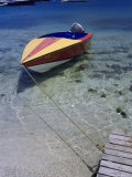 Water Taxi Tied to Dock, Bequia, Genadines Photographie par Reid Neubert