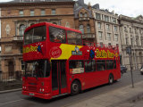 Dublin Ireland - Buses 写真プリント - キース・レヴィット