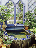 Ornate Raised Pond Edged with Slate and Mosaic Design, Brighton Lámina fotográfica por Jacqui Hurst