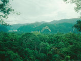 Mulu National Park, Borneo, Weather Time-Lapse, 6Pm Photographie par Rodger Jackman