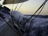 Sailboat in Rough Water, Ticonderoga Race Foto von Michael Brown