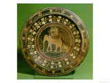 Dish Depicting a Elephant Used in War Against the Carthaginians Giclee Print by Etruscan 
