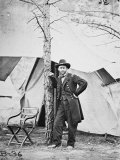 General Ulysses Simpson Grant in the Field at Cold Harbor, 1864 Photographie par Mathew B. Brady