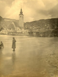 The Frozen Surface of Lake Bohinj in Slovenia Photographie