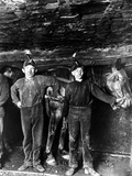 This 1908 Photo Shows Two Young Boys Working as Drivers Photographie