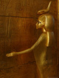 Goddess Selket, Tutankhamun Gold Canopic Shrine, Valley of the Kings, Egyptian Museum, Cairo, Egypt Photographie par Kenneth Garrett