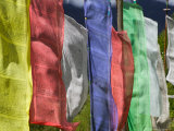 Praying Flags and Farmlands at Pepe La Pass, Phobjikha Valley, Gangtey, Bhutan Lámina fotográfica por Keren Su