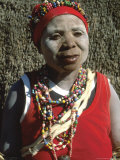 Zulu Woman, South Africa Photographie par Bill Bachmann