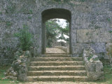 Nakagusuku Castle, Kitanakagusuku, Okinawa, Japan Lámina fotográfica por Rob Tilley Nakagusuku Castle, Kitanakagusuku, Okinawa, Japan Lámina fotográfica por Rob Tilley