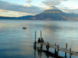 Sunrise over Lake Atitlan and Women on End of the Pier, Solola, Guatemala Photographie par Cindy Miller Hopkins