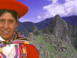 Native Woman at Machu Picchu, Peru Photographie par Bill Bachmann
