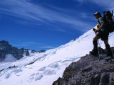 A Mountain Climber Stands On Emmons Glacier In The Mt Rainier National Park., Washington, U.S.A. Lámina fotográfica por Cheyenne Rouse