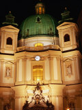 Peterskirche At Night, Innere Stadt., Vienna, Austria Lámina fotográfica por Richard Nebesky Peterskirche At Night, Innere Stadt., Vienna, Austria Lámina fotográfica por Richard Nebesky
