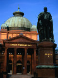 Kaiser Wilhelms Bath and Statue, Frankfurt-Am-Main, Germany Photographie par Martin Moos