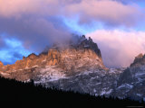 Dawn Light on Peaks Above Sesto Valley, Dolomiti Di Sesto Natural Park, Trentino-Alto-Adige, Italy Photographie par Grant Dixon