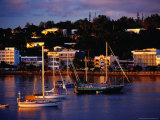 Boats in Harbour and Town Buildings, Port Vila, Vanuatu Photographie par Richard I'Anson