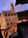 Exterior of Palazzo Dei Consoli Dominating Piazza Grande, Gubbio, Italy Photographie par Glenn Beanland