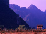 West Bank Of Nam Song River,  Vang Vieng, Laos Lámina fotográfica por John Banagan