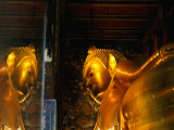 Reclining Buddha at Wat Pho, Bangkok, Thailand Photographie par Ryan Fox