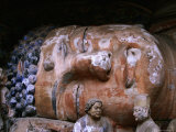 Reclining Buddha at Baoding Grottoes, Dazu, China Photographie par Martin Moos