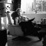 Ian Mckellen at Home Relaxing in an Armchair, October 1969 Lámina fotográfica Ian Mckellen at Home Relaxing in an Armchair, October 1969 Lámina fotográfica