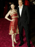 Hugh Grant and Rene Zellweger, Bridget Jones, the Edge of Reason Premiere, Odeon, Leicester Square Photographic Print
