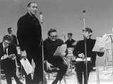 Harry Seacombe's Life Story with Spike Milligan, Peter Sellers and Ray Ellington, March 1966 Lámina fotográfica Harry Seacombe's Life Story with Spike Milligan, Peter Sellers and Ray Ellington, March 1966 Lámina fotográfica