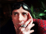 Singer Marc Almond Hands at Face Goggles Sunglasses on Forehead, April 1999 Lámina fotográfica Singer Marc Almond Hands at Face Goggles Sunglasses on Forehead, April 1999 Lámina fotográfica