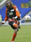 Justin Hawkins Lead Singer of the Darkness, Scores Goal 2004 Fotografisk tryk