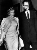 Marilyn Monroe with Her Third Husband Arthur Miller in 1959 Lámina fotográfica Marilyn Monroe with Her Third Husband Arthur Miller in 1959 Lámina fotográfica