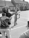 Diana Rigg During the Filming of the Avengers at Aldbury, August 1967 Stampa fotografica