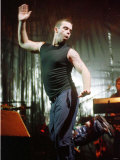 Robbie Williams in Concert at Wembley Arena, February 1998 Photographie