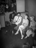 Marilyn Monroe with Husband Arthur Miller and Vivien Leigh, July 1956 Photographie