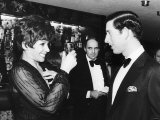 Prince Charles Meeting Chirley Bassey at a Charity Show in Wembley Fotografie-Druck