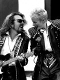 Annie Lennox Singer with Dave Stewart Guitarist Playing Together as the Eurythmics, Mandela Concert Lámina fotográfica