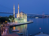 Bosphoros River Bridge and Ortakoy Camii Mosque, Ortakoy District, Istanbul, Turkey Reprodukcja zdjęcia autor Gavin Hellier Bosphoros River Bridge and Ortakoy Camii Mosque, Ortakoy District, Istanbul, Turkey Reprodukcja zdjęcia autor Gavin Hellier